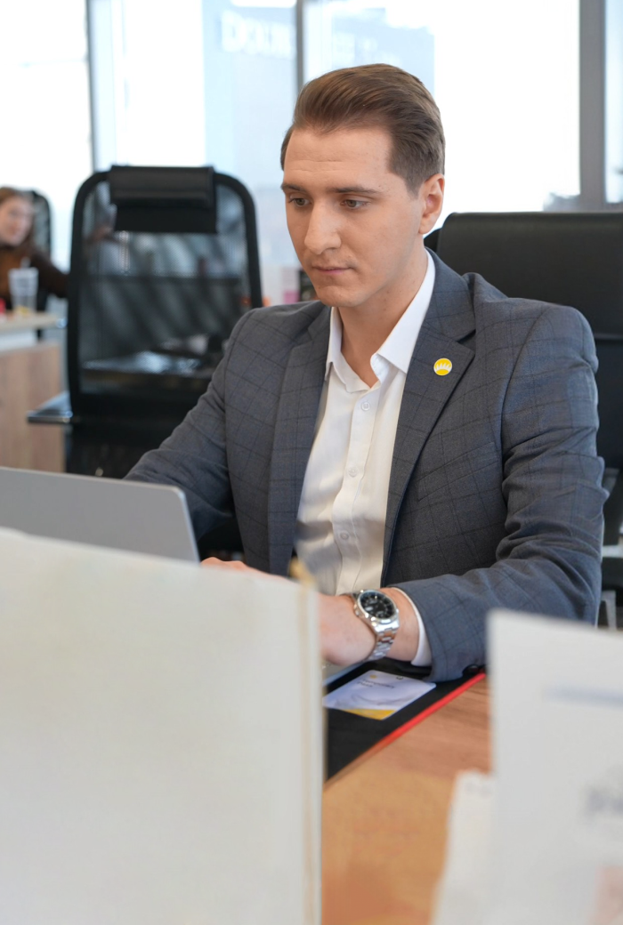 Career Growth at Andersen: From Admin to Sales